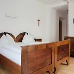 Готель Gaestehaus Salvatorianerinnen Мерано