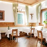 Gaestehaus Salvatorianerinnen מלון מראנו