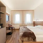 מלון Gaestehaus Salvatorianerinnen
