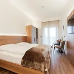 מלון Gaestehaus Salvatorianerinnen מראנו
