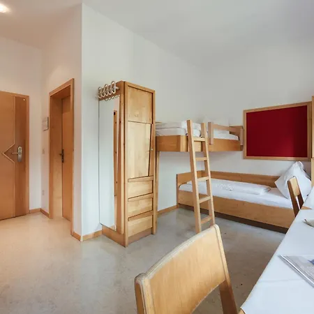 Gaestehaus Salvatorianerinnen 梅拉诺