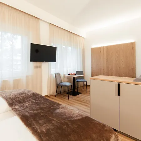 酒店 Gaestehaus Salvatorianerinnen 梅拉诺