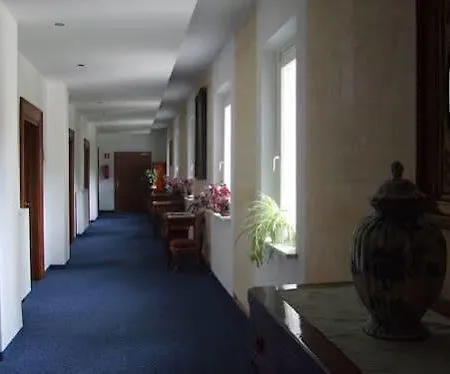 Gaestehaus Salvatorianerinnen 酒店 梅拉诺