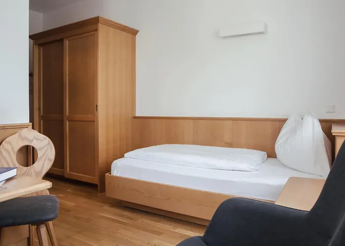 Gaestehaus Salvatorianerinnen فندق