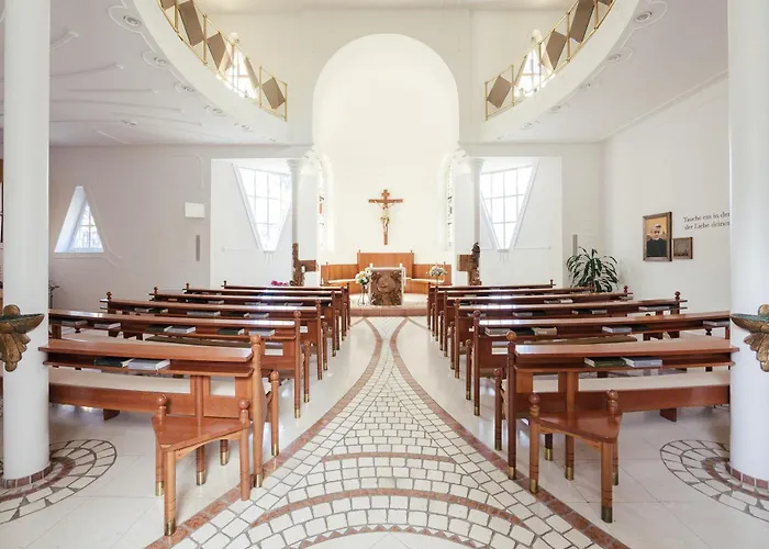 Gaestehaus Salvatorianerinnen Szálloda Merano