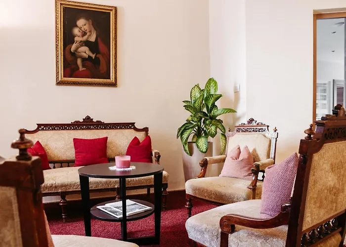 فندق Gaestehaus Salvatorianerinnen ميرانو