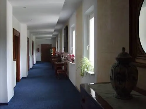 Gaestehaus Salvatorianerinnen Szálloda Merano